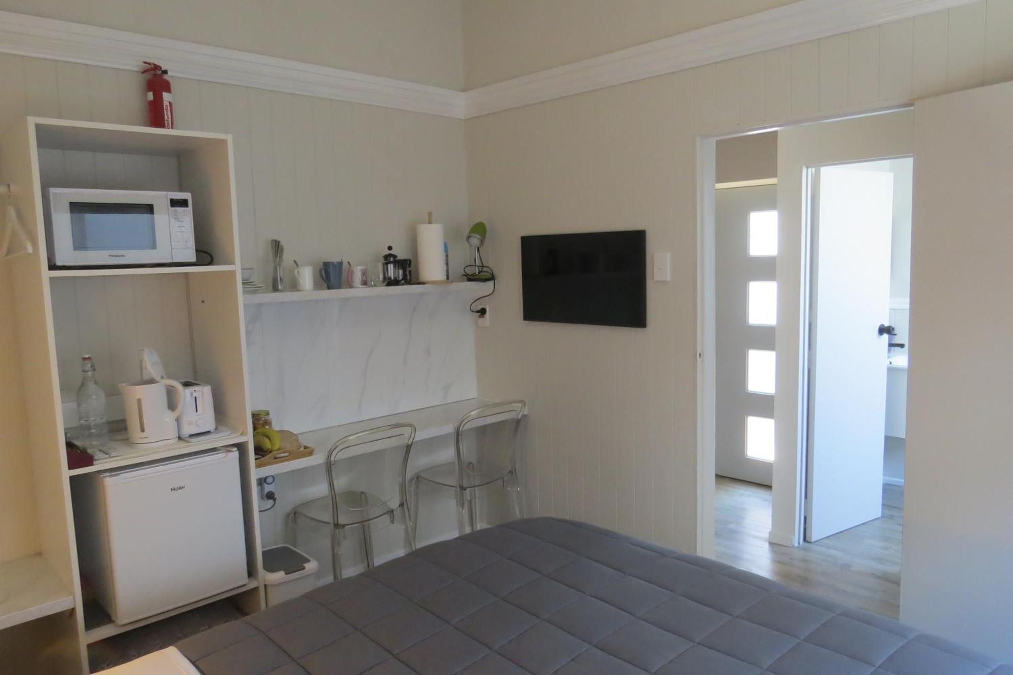 Two Palms Guest house Gisborne